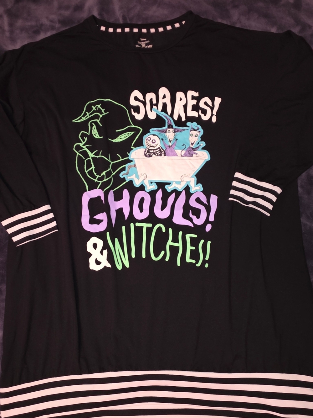 Black 'Scares! Ghouls! & Witches!' Long Sleeve Sleepshirt